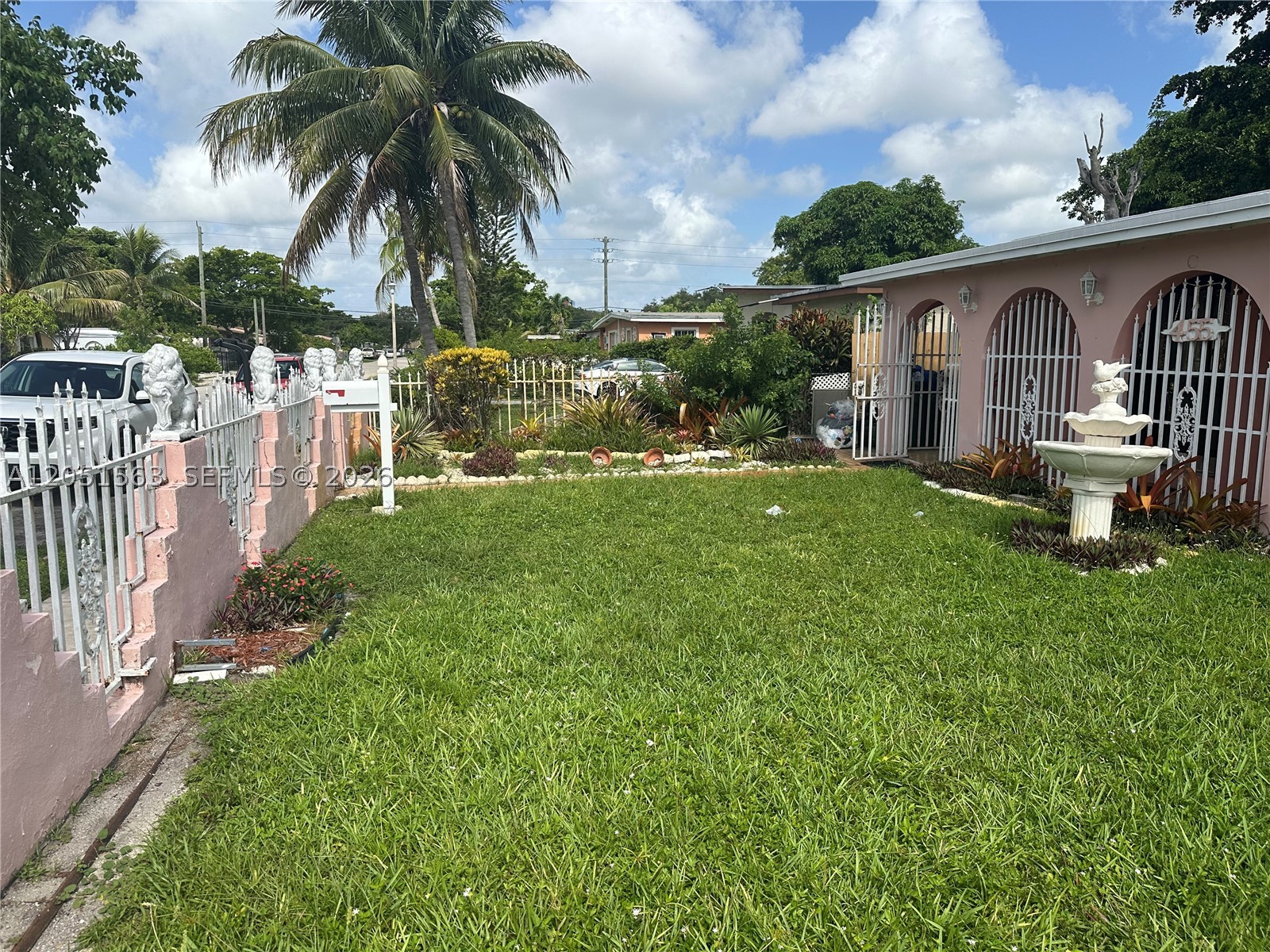 RIVERA MANOR - Residential