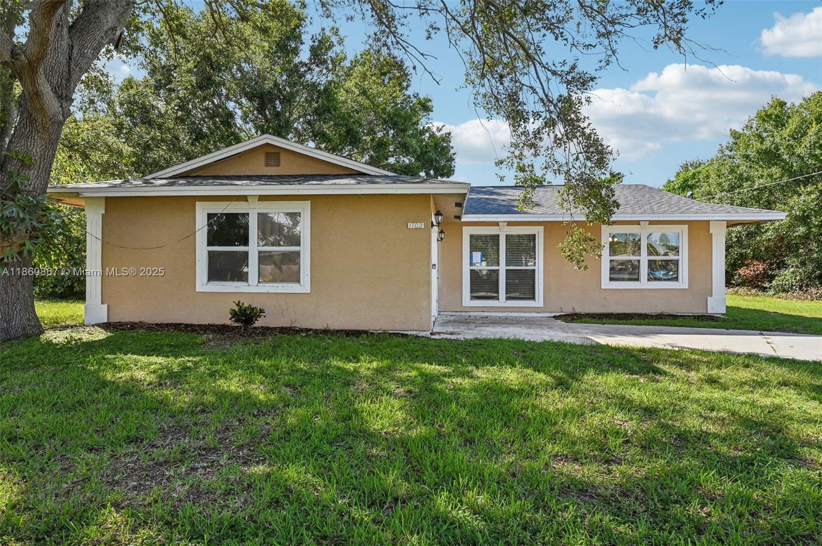 PORT ST LUCIE SECTION 8 - Residential
