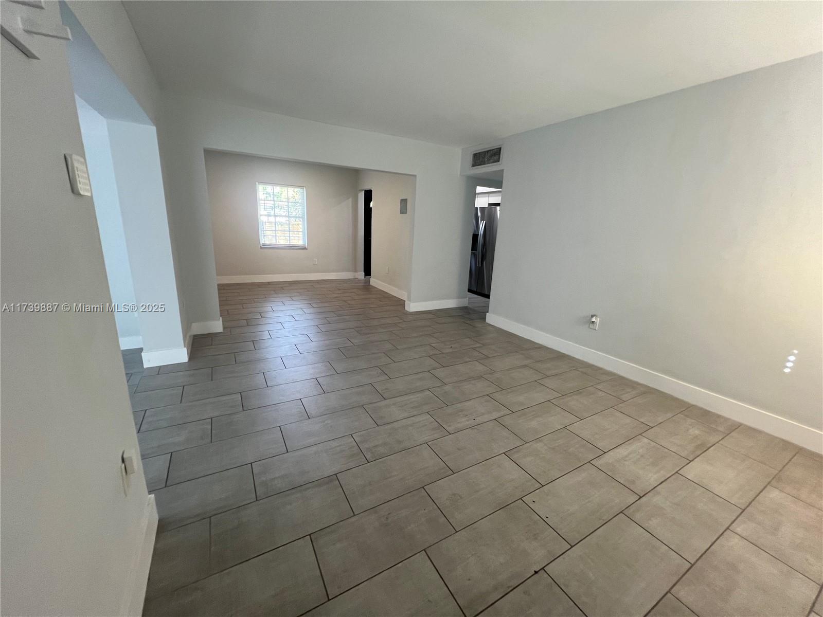 RIVIERA ESTATES 1ST ADDN - Residential Lease