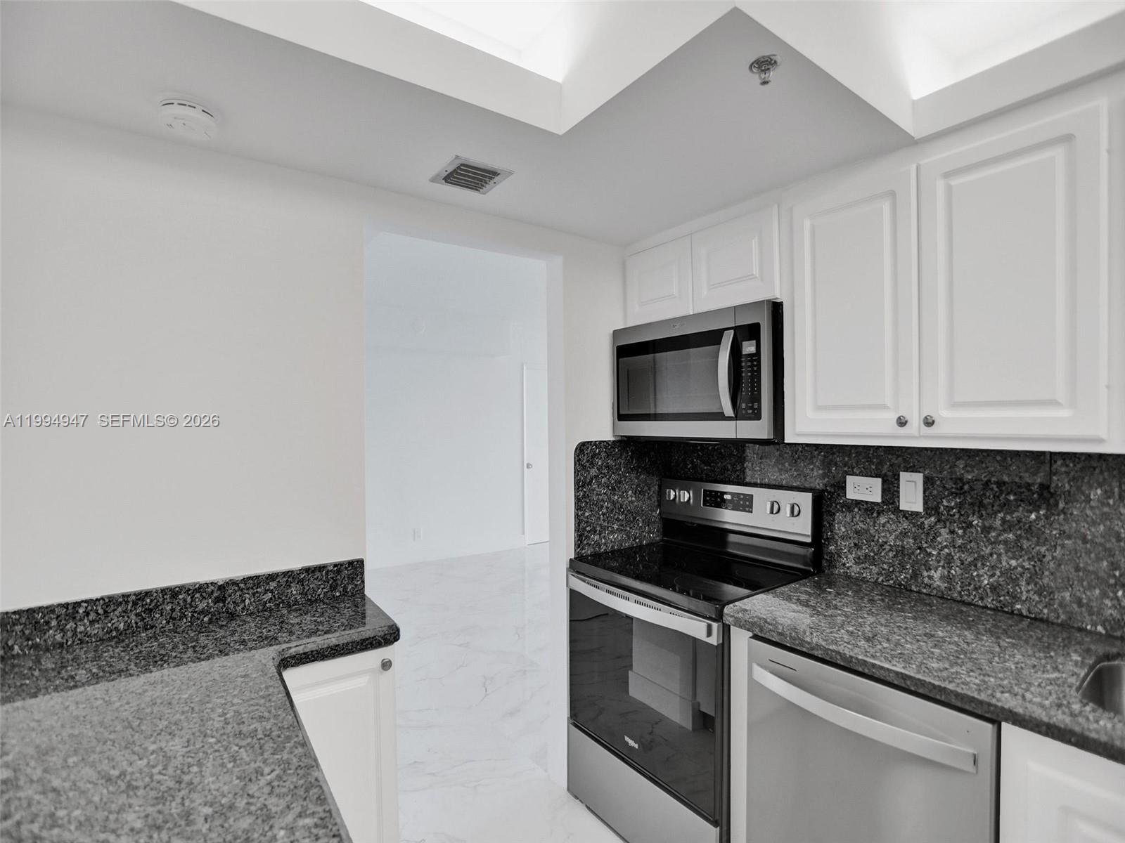 DELVISTA TOWERS CONDO - Residential