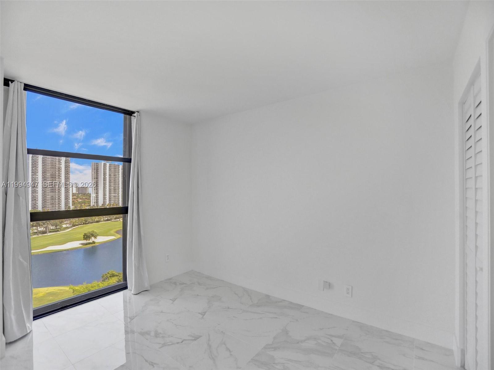 DELVISTA TOWERS CONDO - Residential