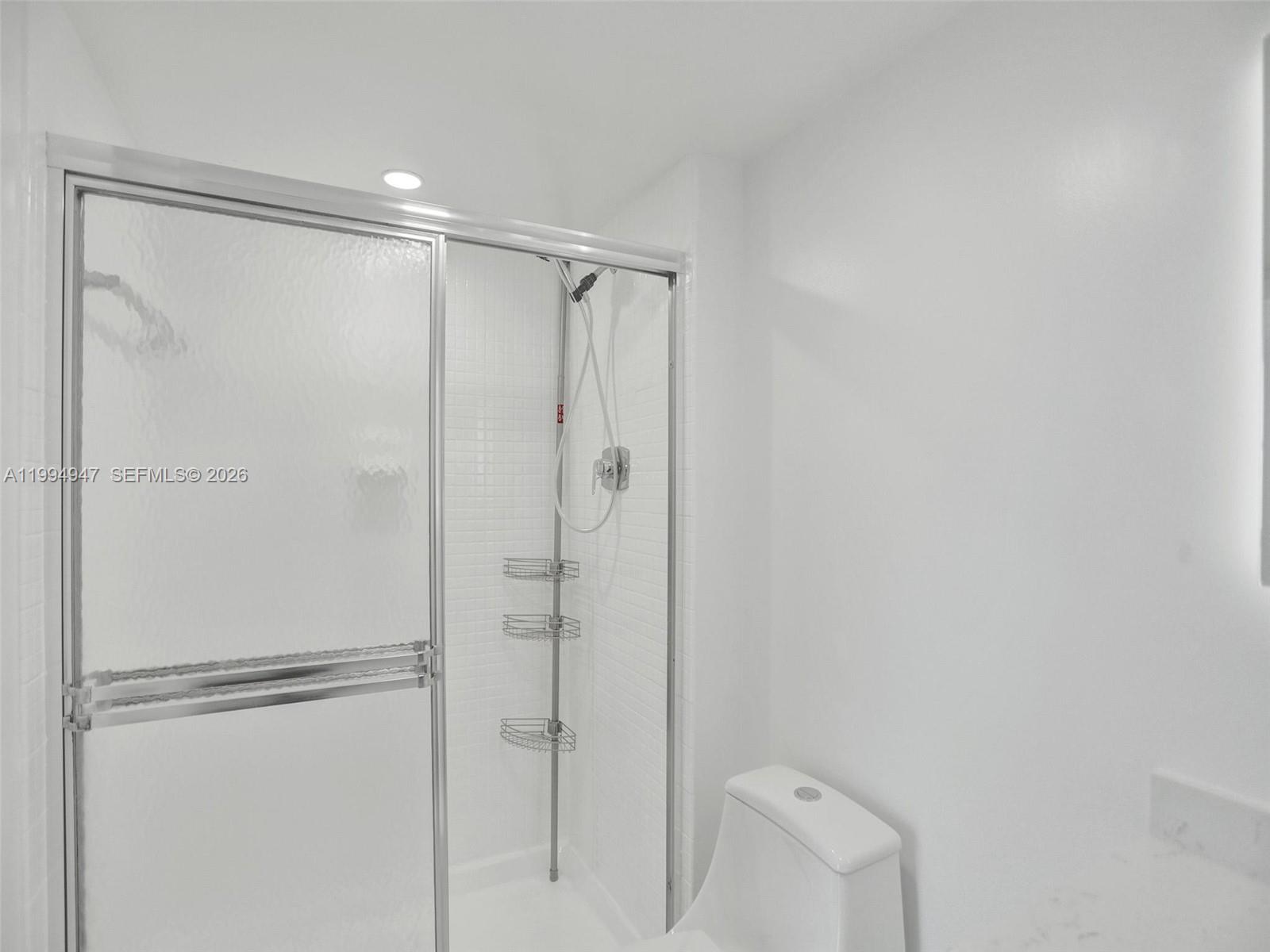 DELVISTA TOWERS CONDO - Residential