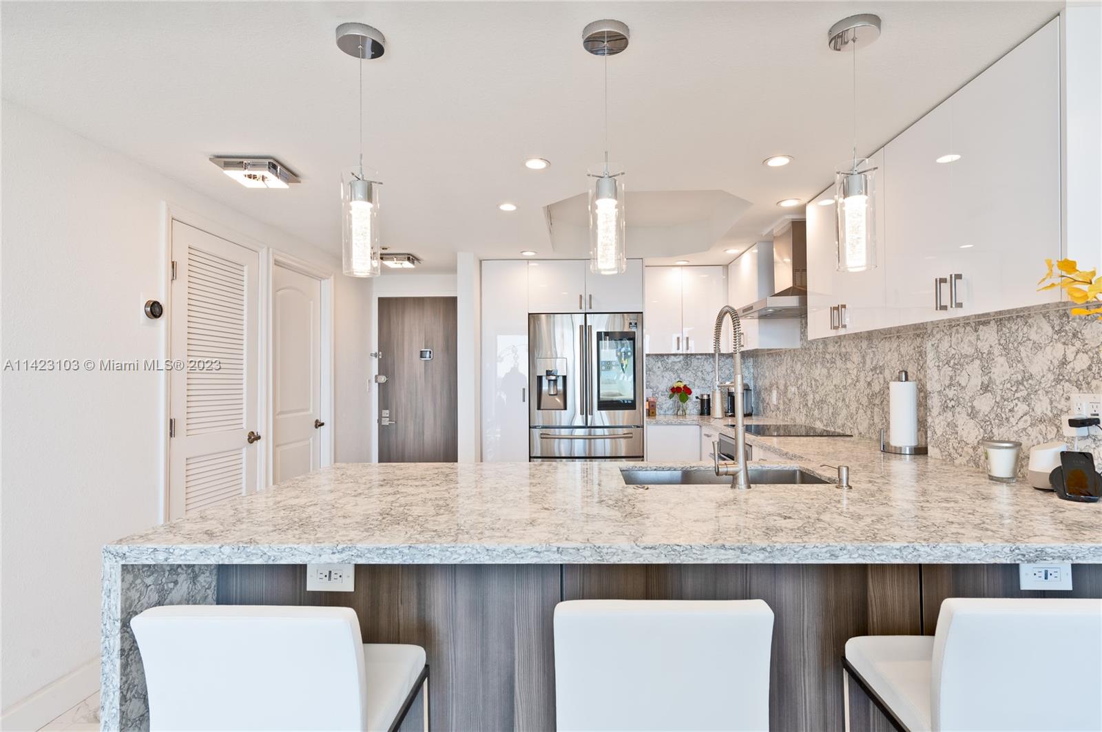 CORONADO CONDO- TOWER III - Residential