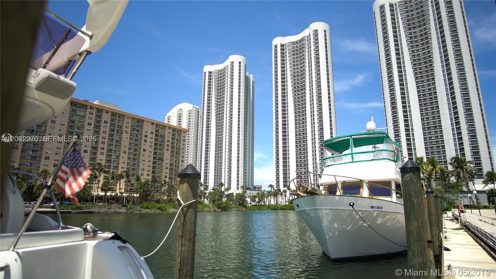 ARLEN HOUSE WEST CONDO - Residential