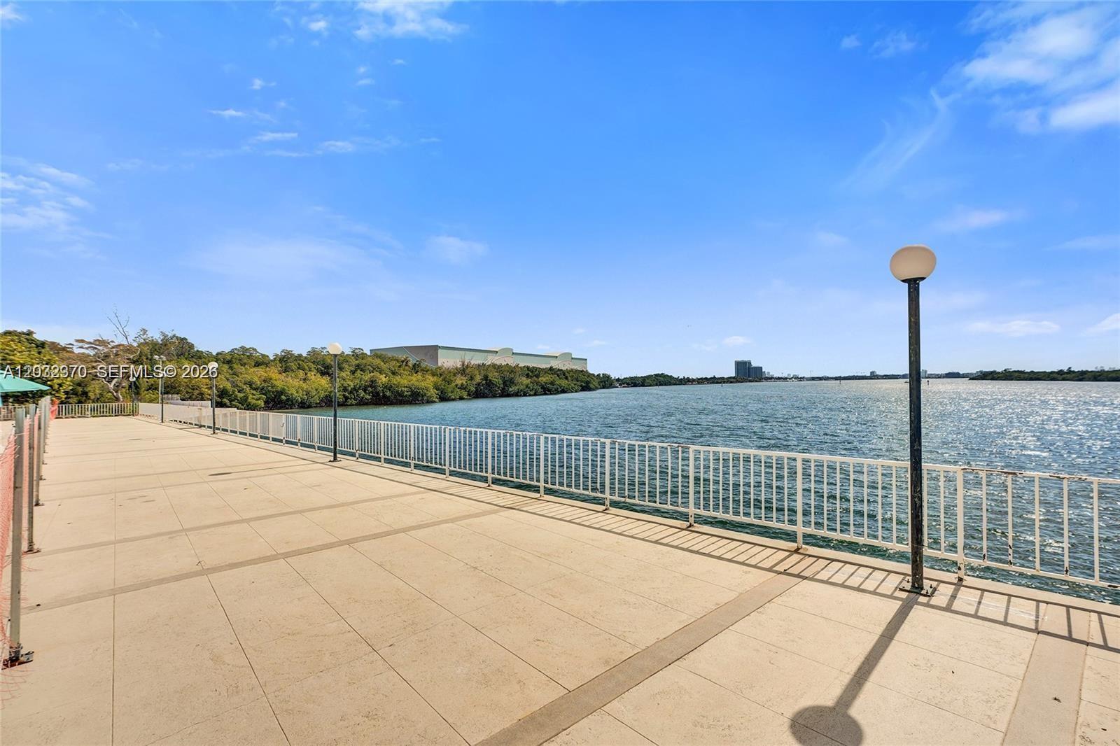 ARLEN HOUSE WEST CONDO - Residential