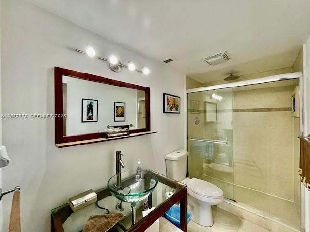 ARLEN HOUSE WEST CONDO - Residential