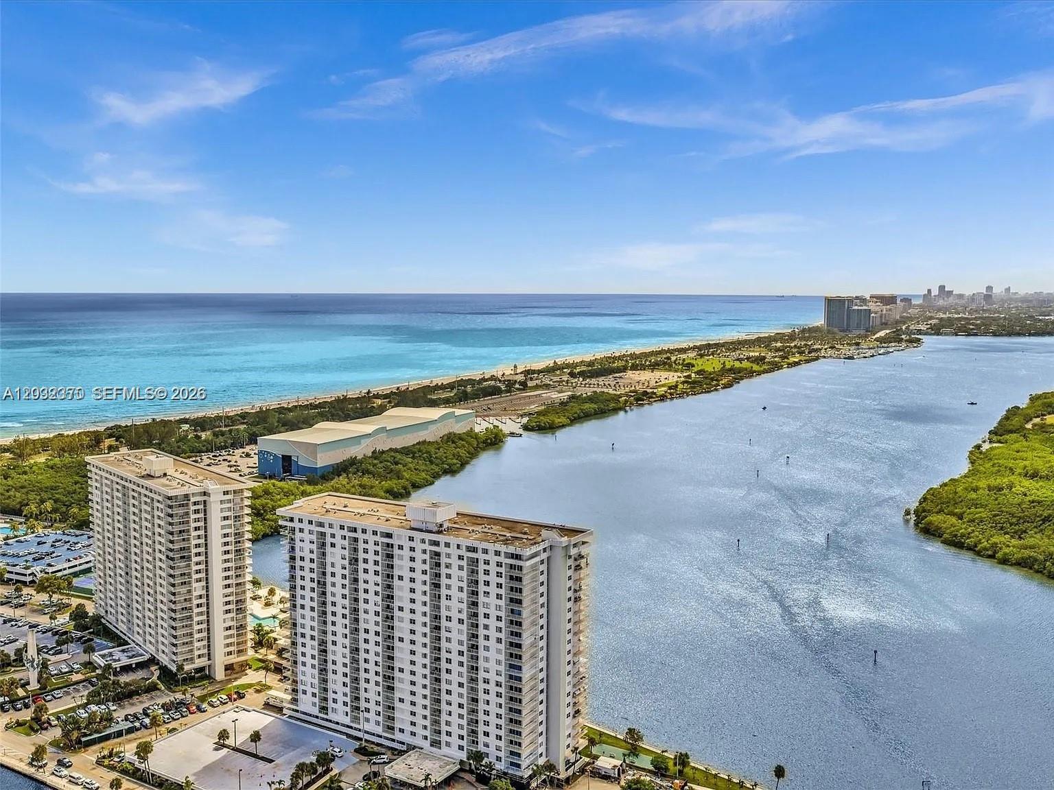 ARLEN HOUSE WEST CONDO - Residential