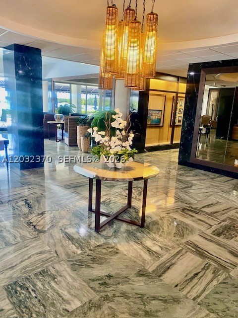 ARLEN HOUSE WEST CONDO - Residential