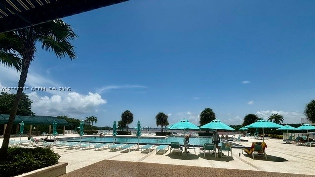ARLEN HOUSE WEST CONDO - Residential