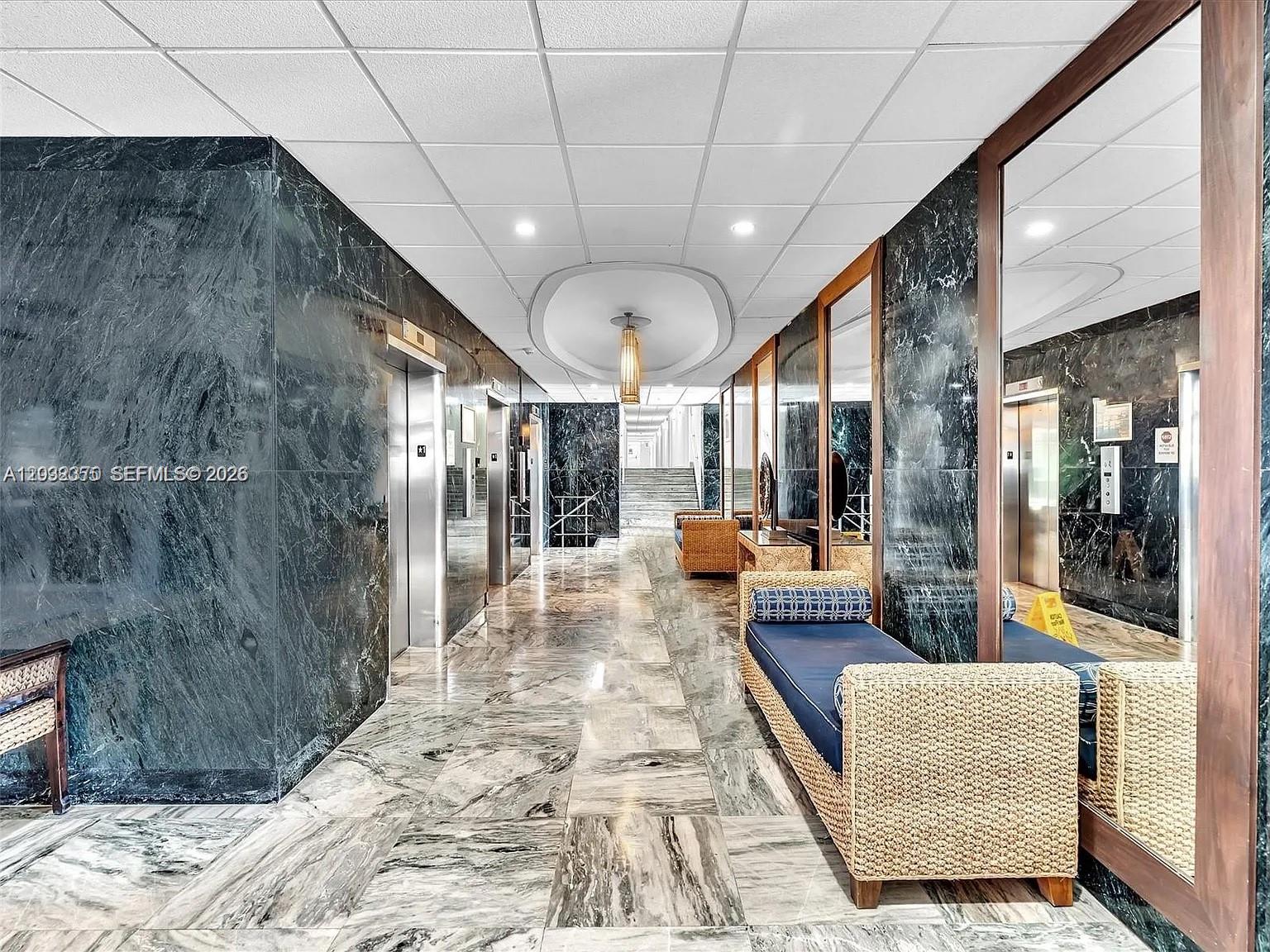 ARLEN HOUSE WEST CONDO - Residential