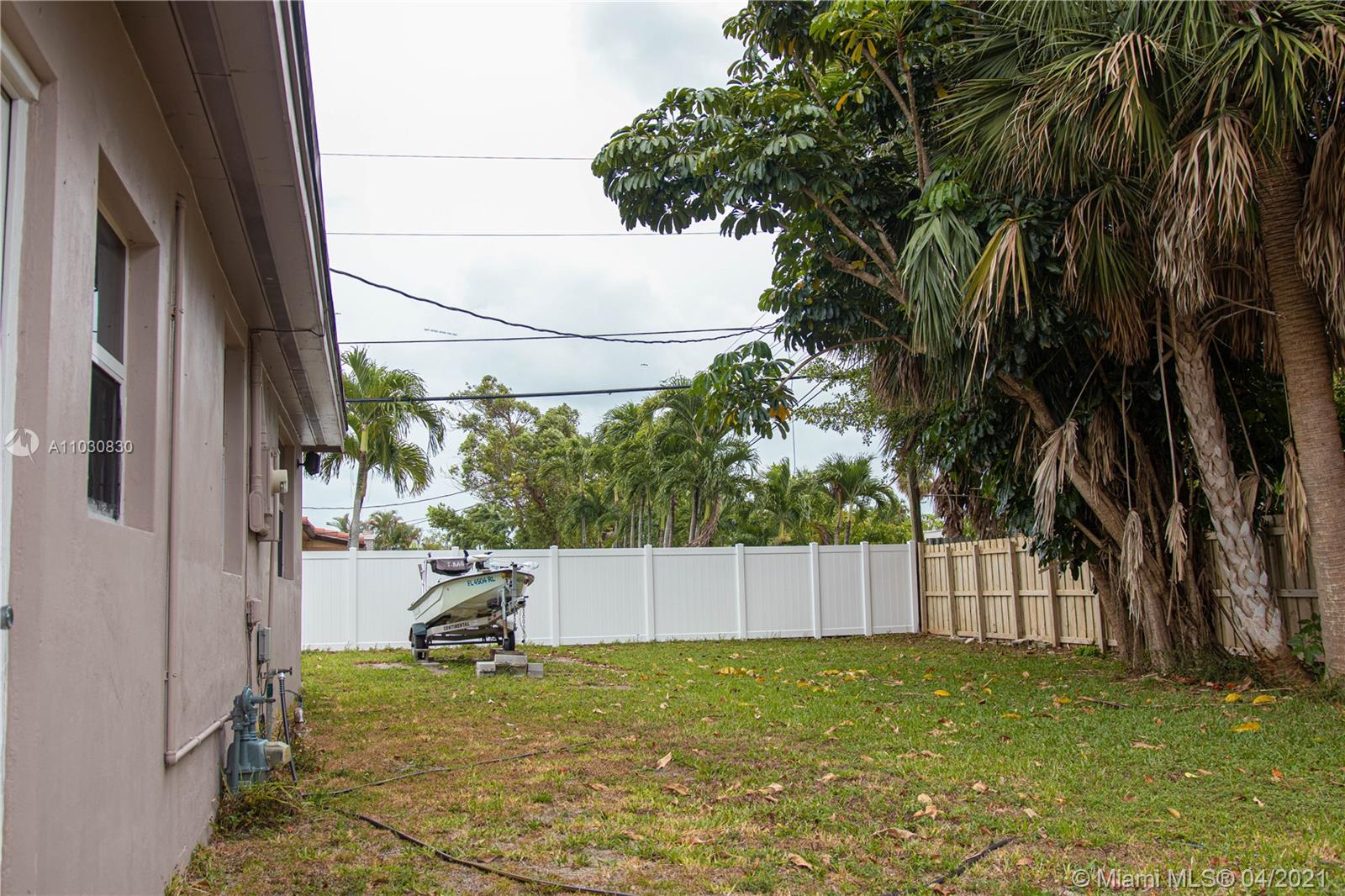 PALM LAKES SEC 1 - Residential