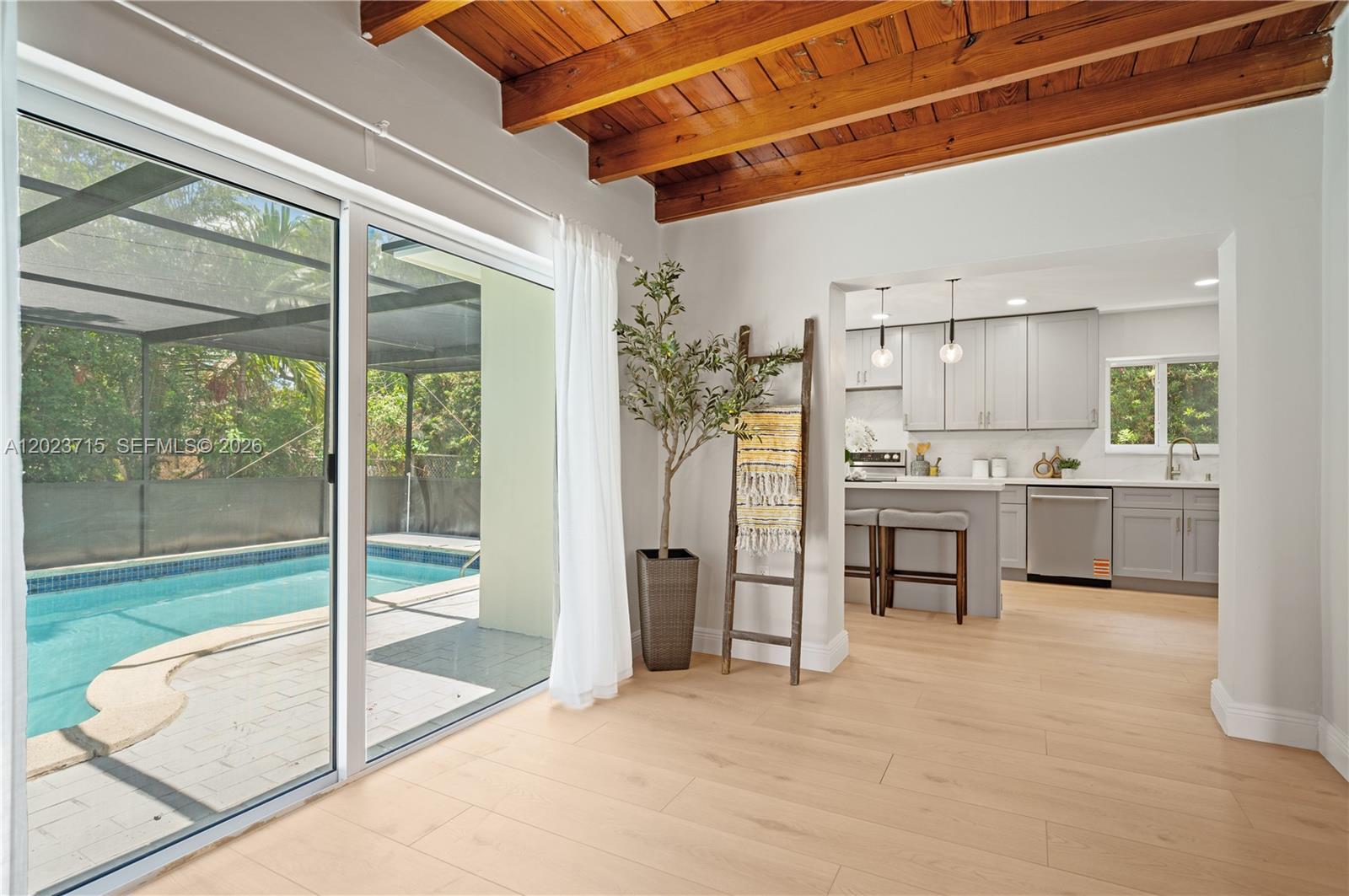 SUNNY GROVE - Residential