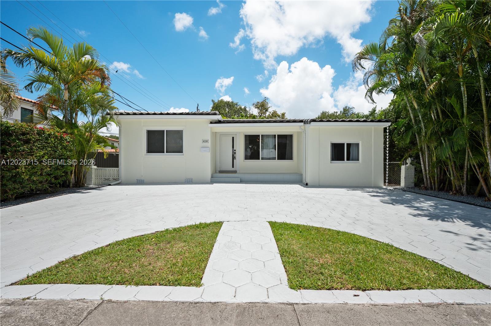SUNNY GROVE - Residential
