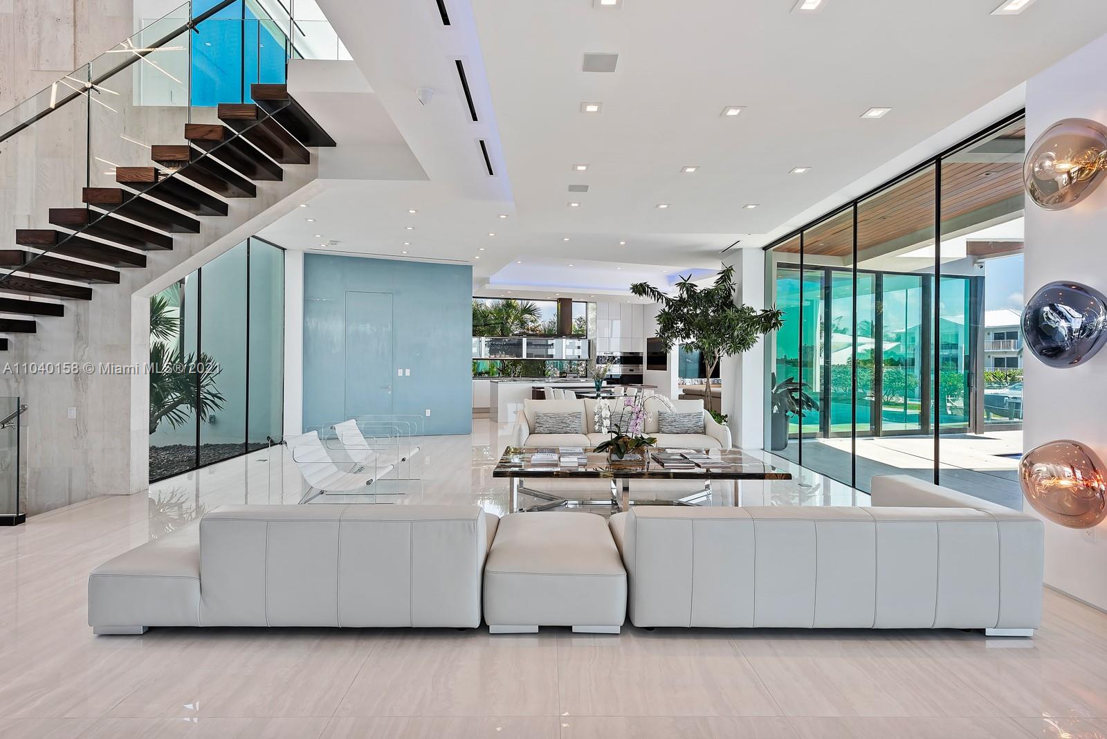 BELLE MEADE ISLAND - Residential