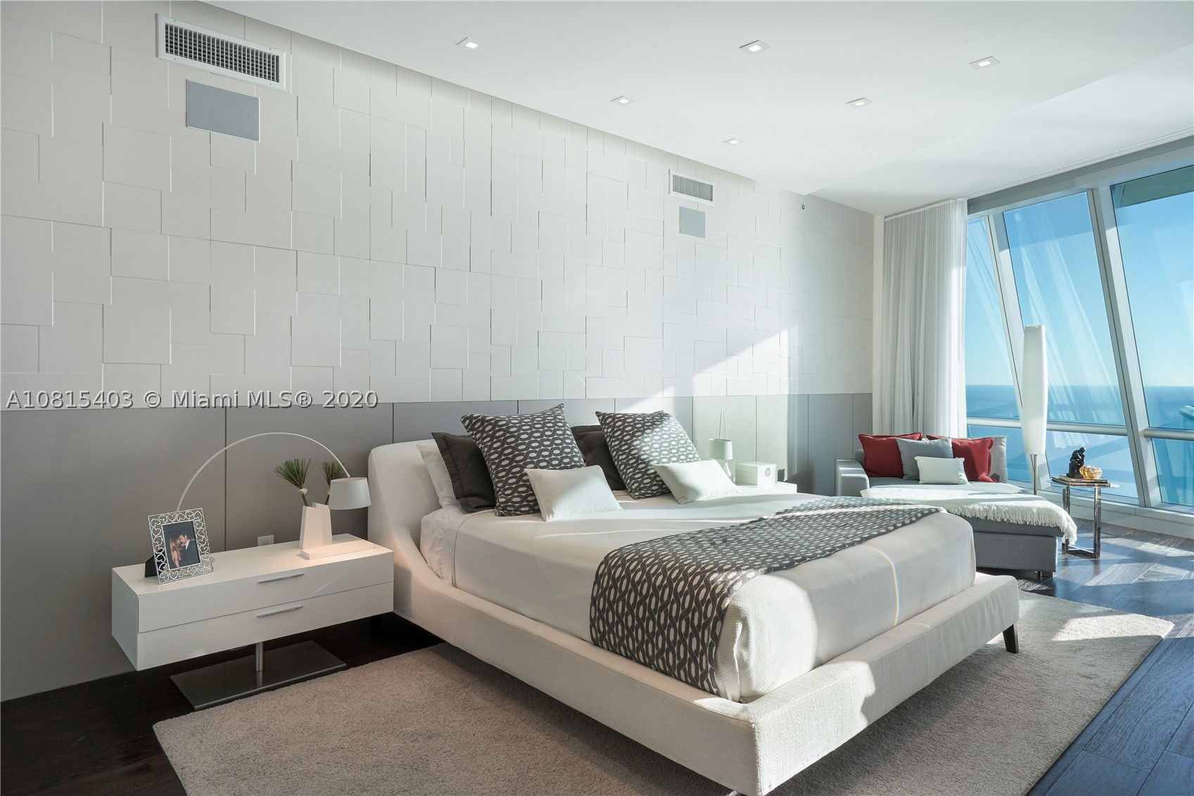 JADE OCEAN CONDO - Residential