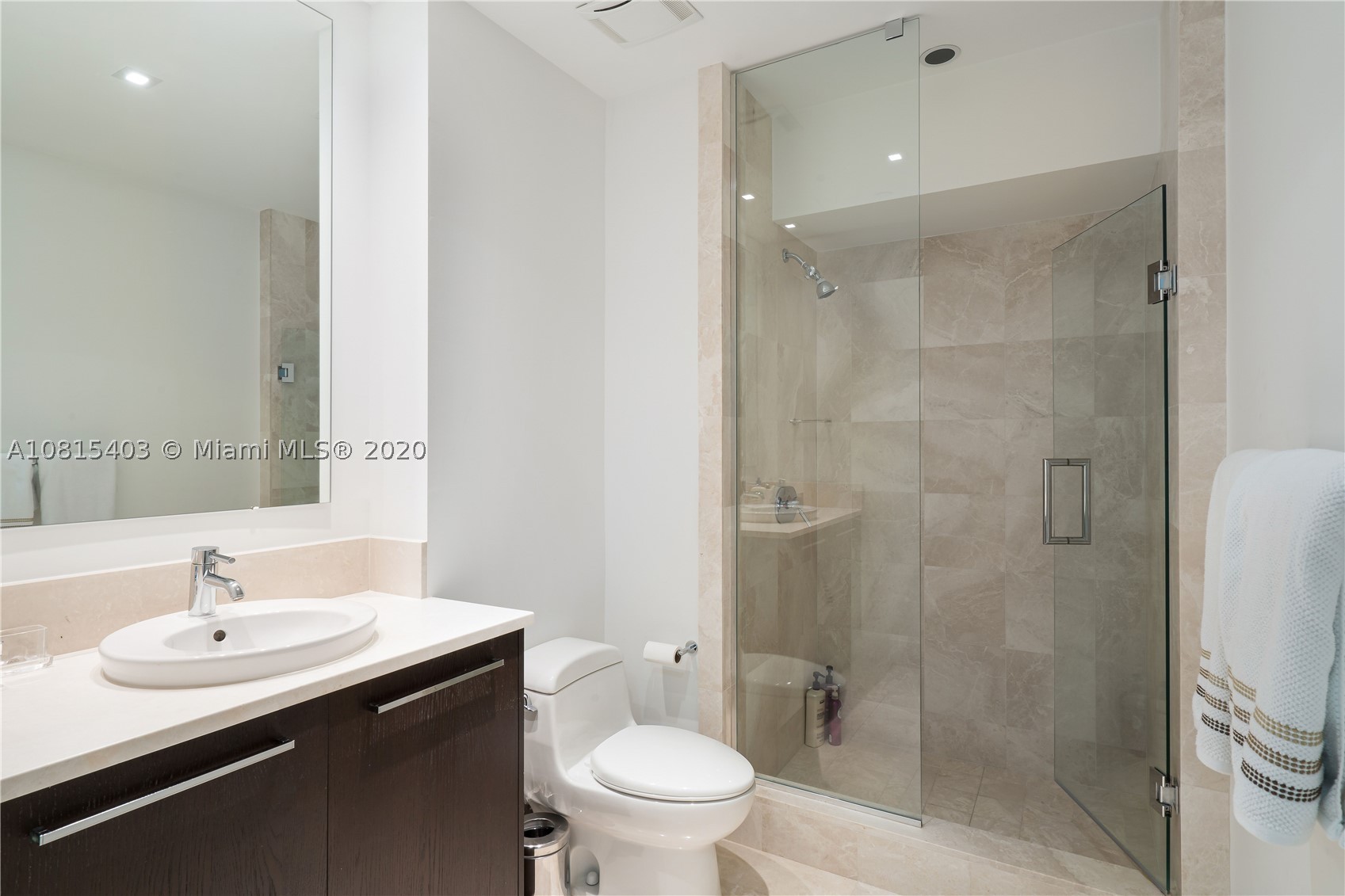 JADE OCEAN CONDO - Residential