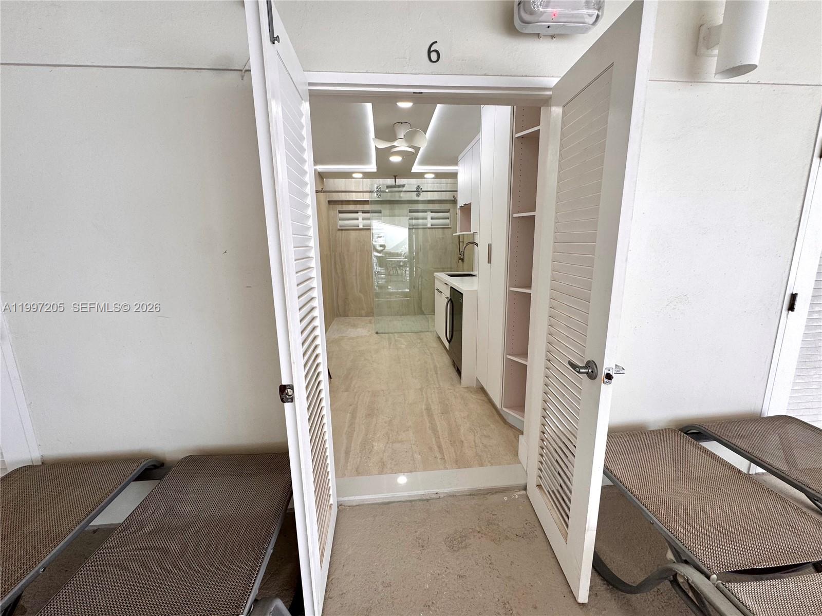 TRITON TOWER CONDO - Residential