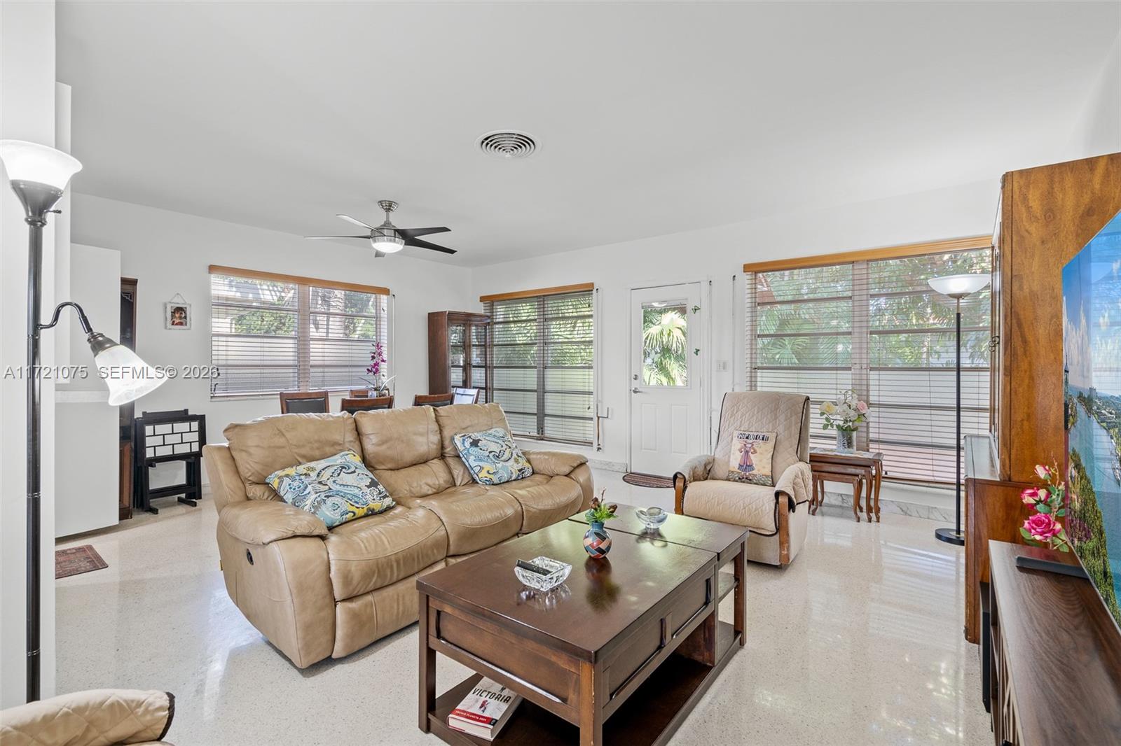 ALTOS DEL MAR NO 4 - Residential