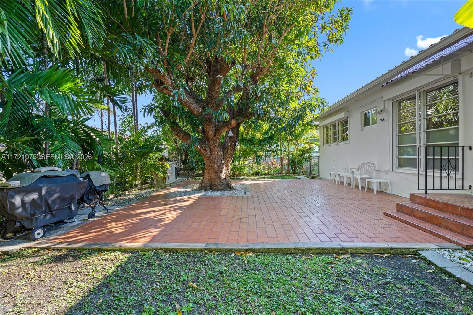 ALTOS DEL MAR NO 4 - Residential