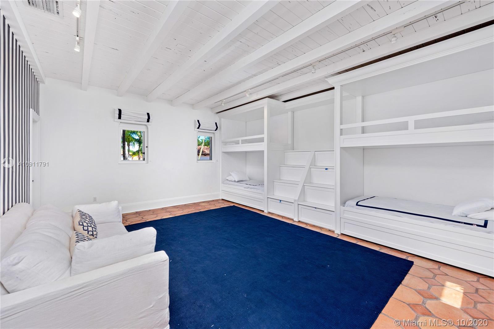 SUB OF LAGORCE ISLAND - Residential