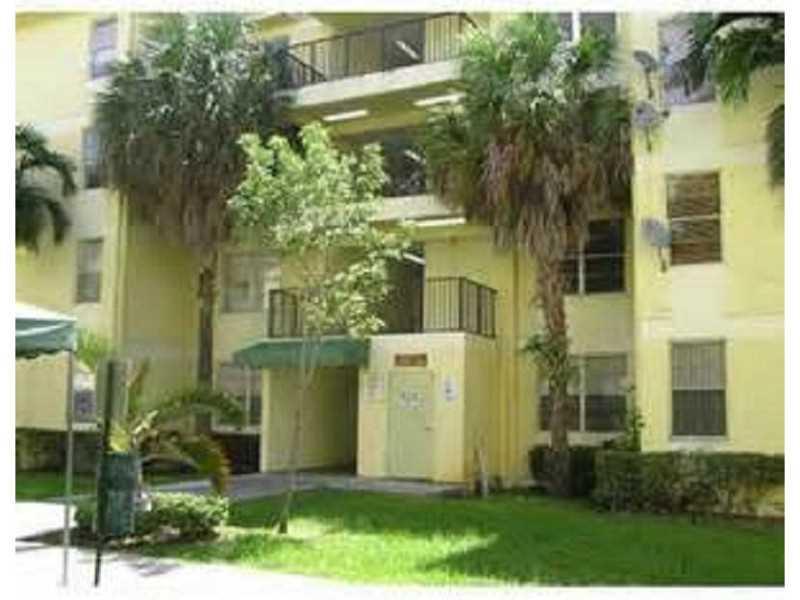 EXCELLENT INVESTMENT PROPERTY** RENTED PRODUCING INCOME ** IF NOT AN INVESTOR CALL TO VERIFY LEASE STATUS