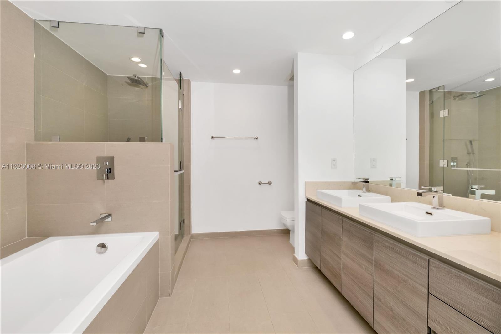 THE BONDO (1080 BRICKELL) - Residential