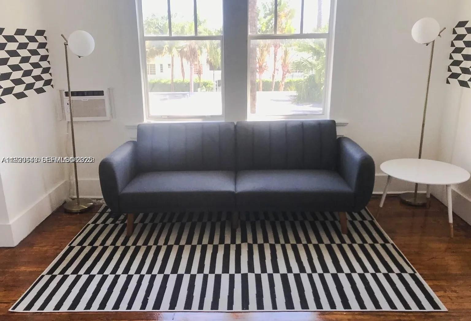 One bed/one bath, exceptionally located few steps from Lincoln, featuring beautiful hardwood floors, nestled in the Monterrey condominium. In the heart of everything: just steps away from stunning beaches and top-notch restaurants. A unique opportunity to experience the city of Miami Beach.