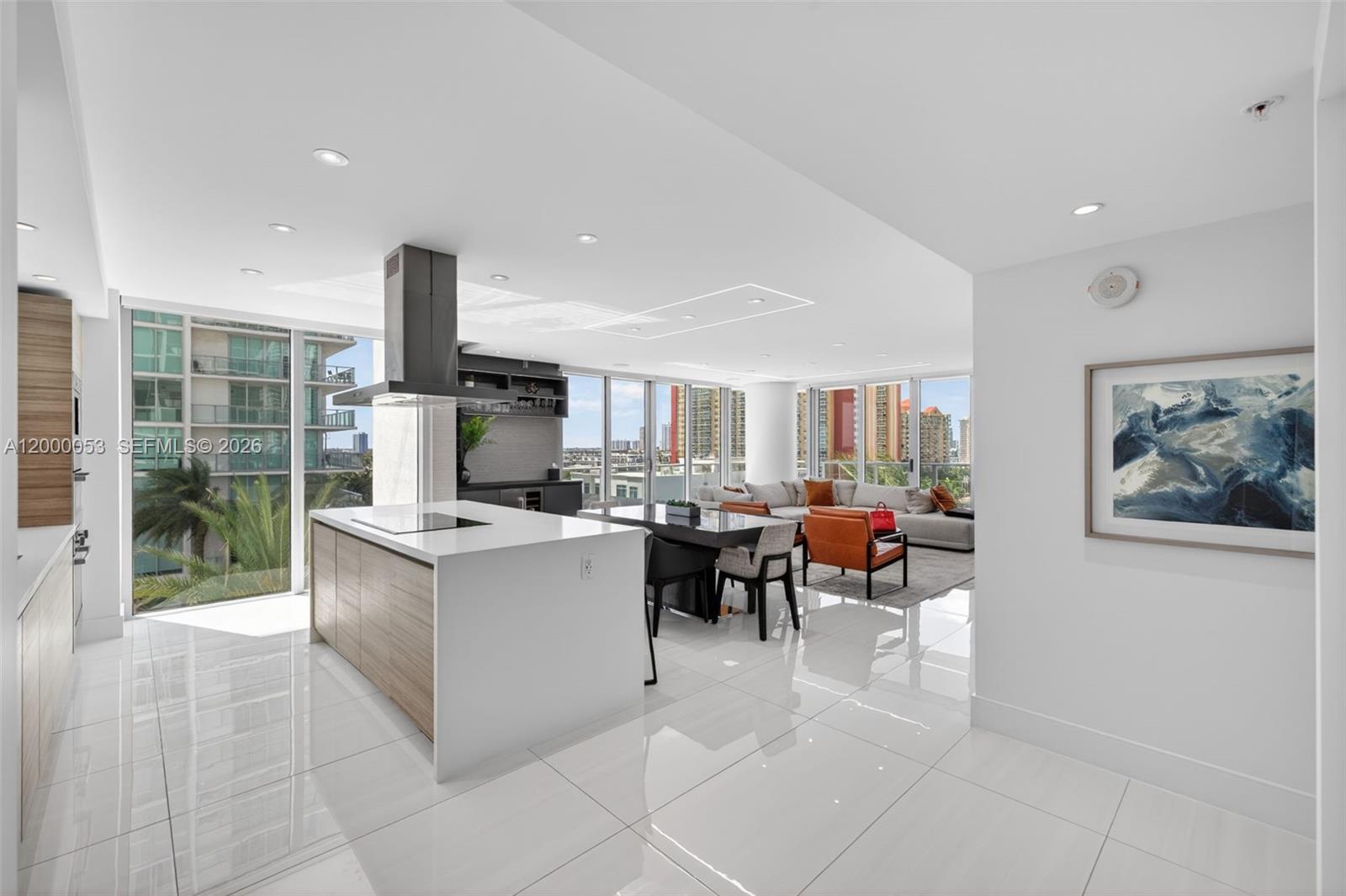 PARQUE TOWERS CONDO - Residential
