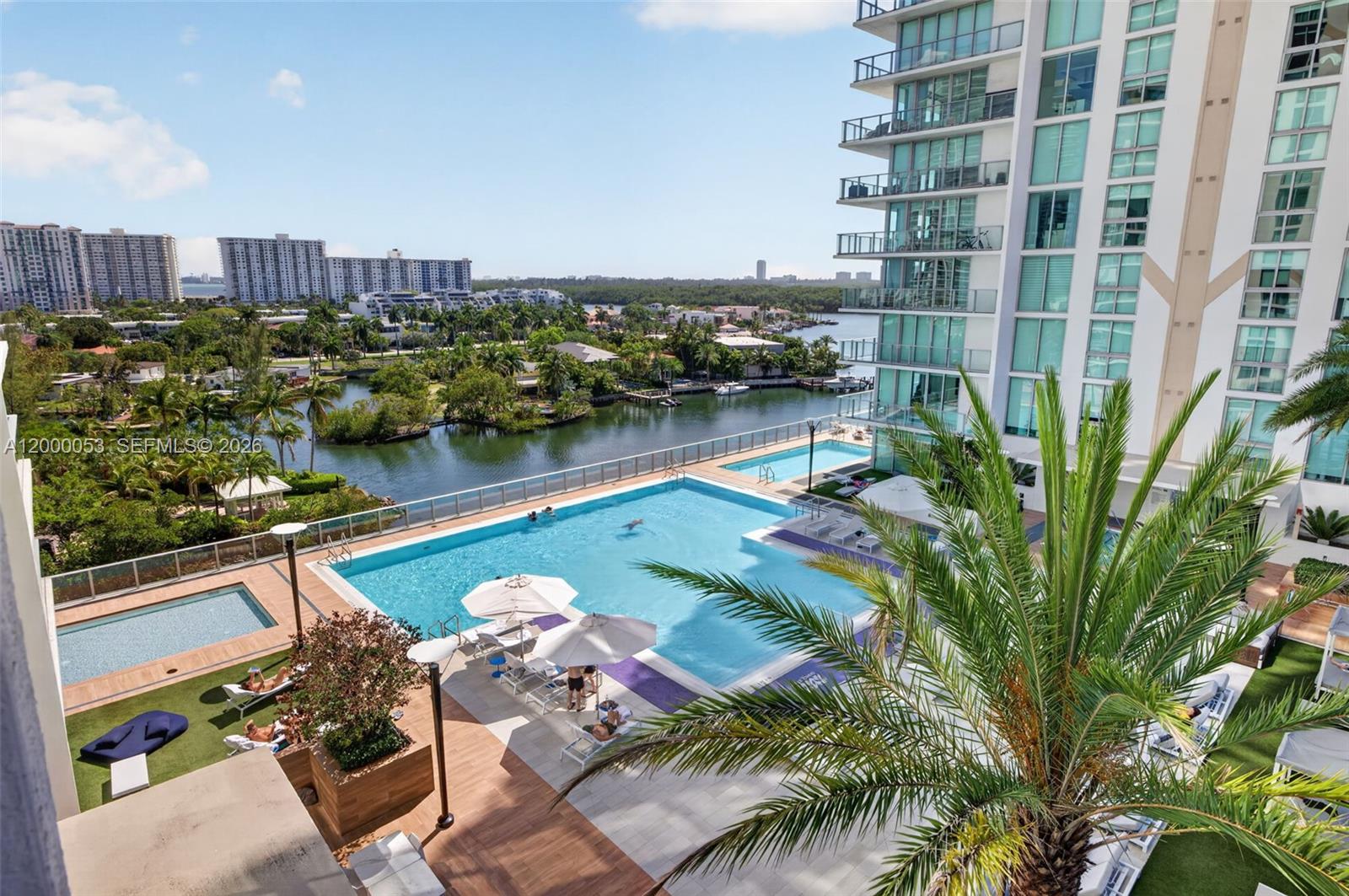 PARQUE TOWERS CONDO - Residential