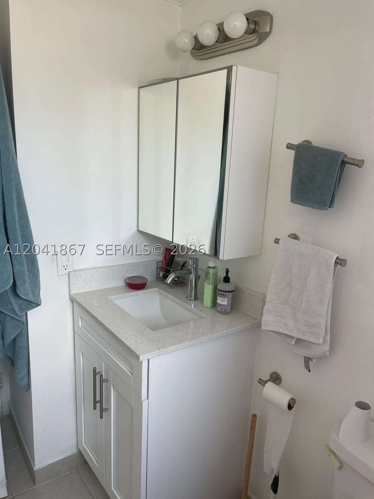 C GAB DOUGLAS SEC - Residential Lease