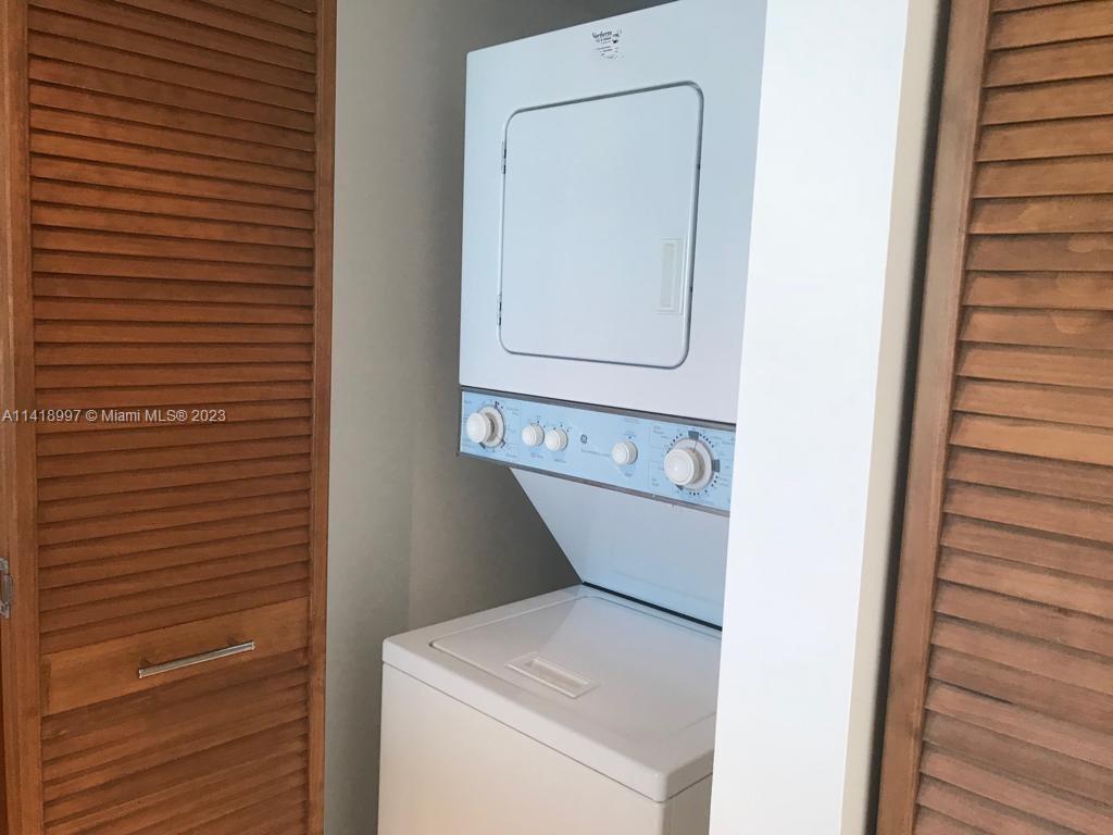 SKYLINE ON BRICKELL CONDO - Residential Lease