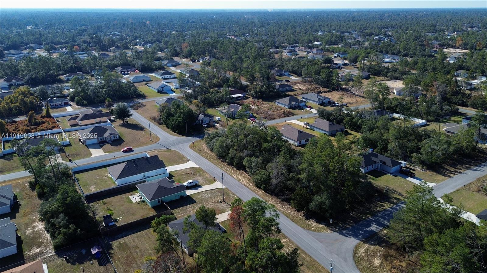 MARION OAKS - Land