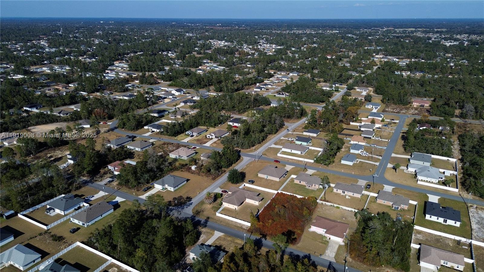MARION OAKS - Land