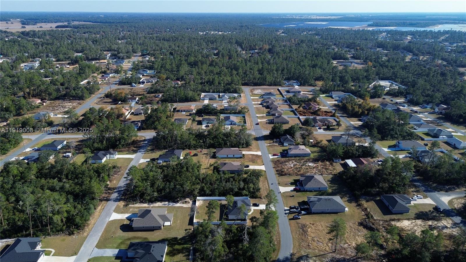MARION OAKS - Land
