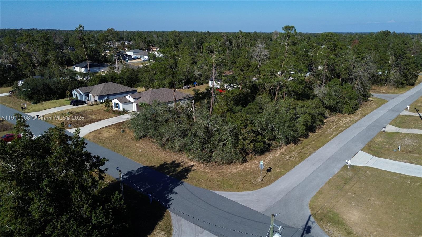 MARION OAKS - Land