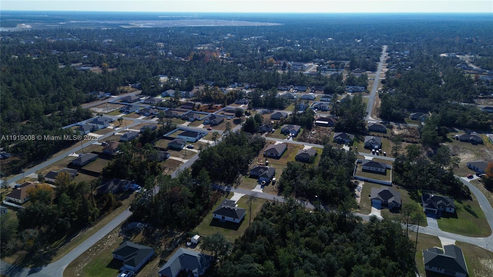 MARION OAKS - Land