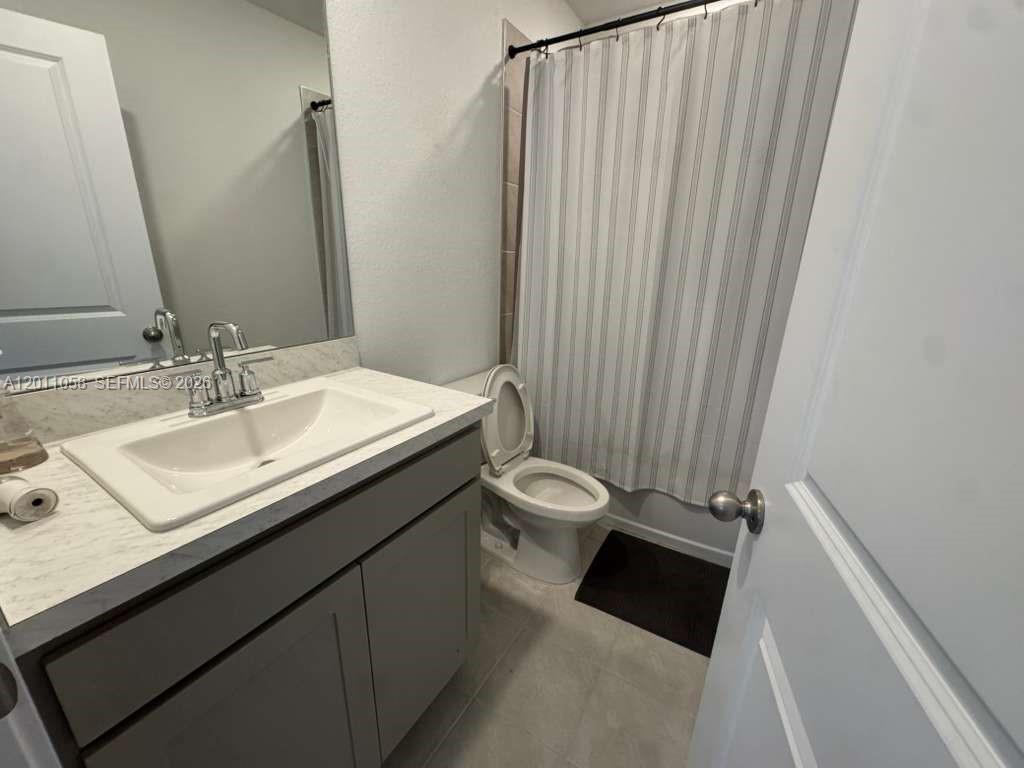 HIGHLAND OAKS - Residential
