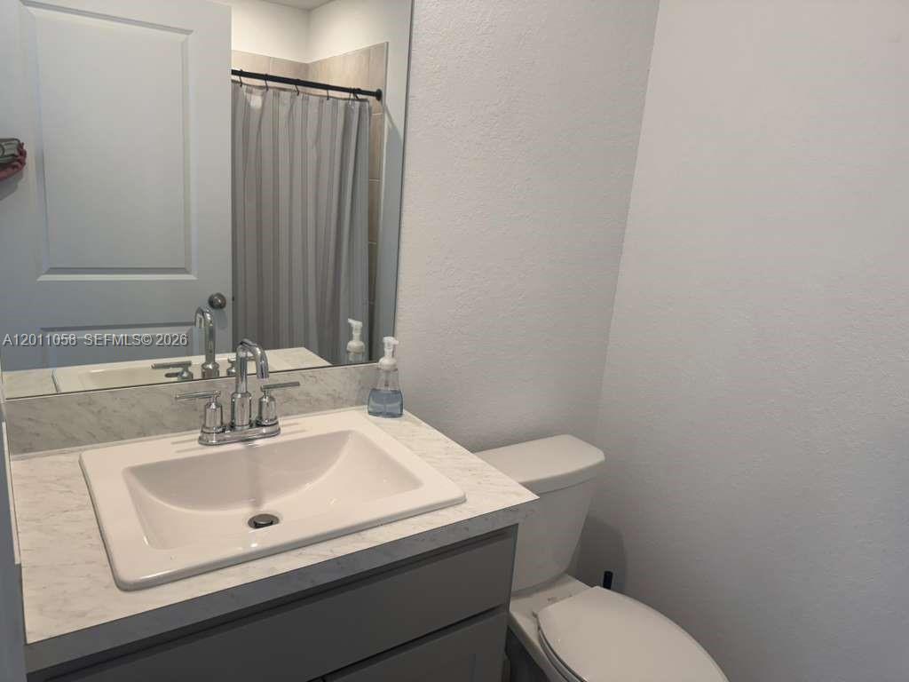 HIGHLAND OAKS - Residential