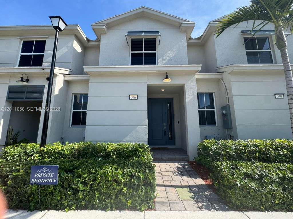 HIGHLAND OAKS - Residential