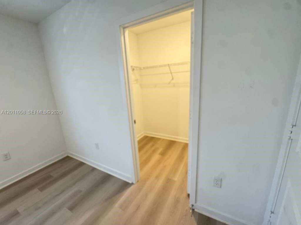 HIGHLAND OAKS - Residential