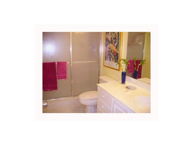 OCEANVIEW BUILDING B COND - Residential Lease