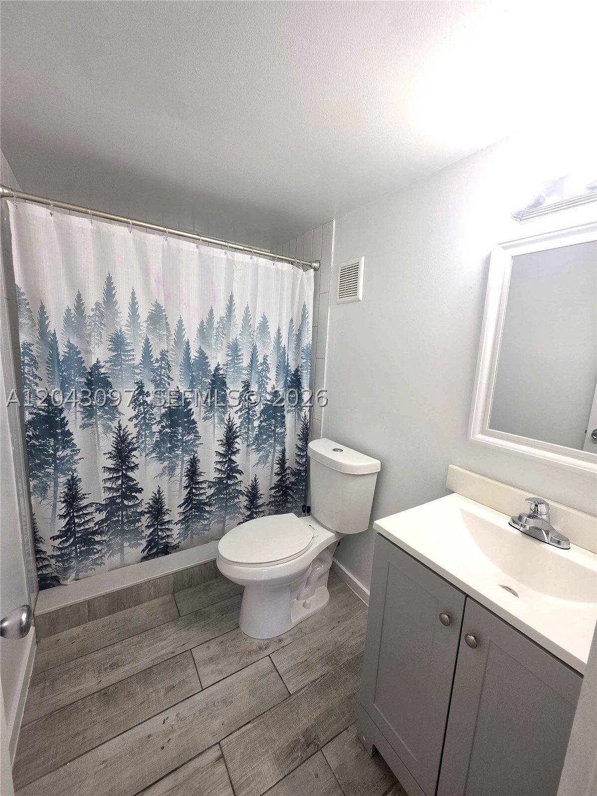MICHELLE CONDO - Residential Lease