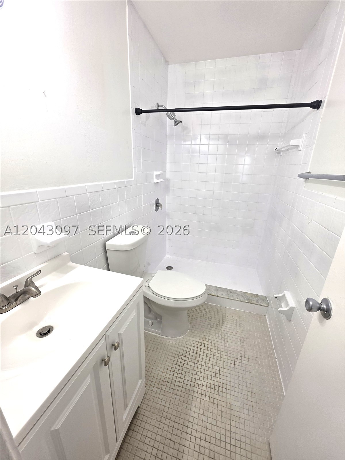 MICHELLE CONDO - Residential Lease