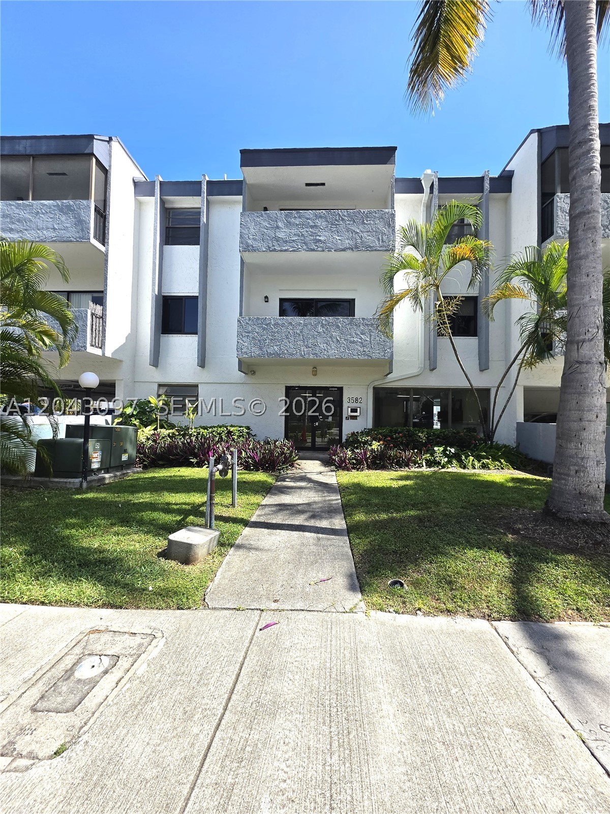 MICHELLE CONDO - Residential Lease