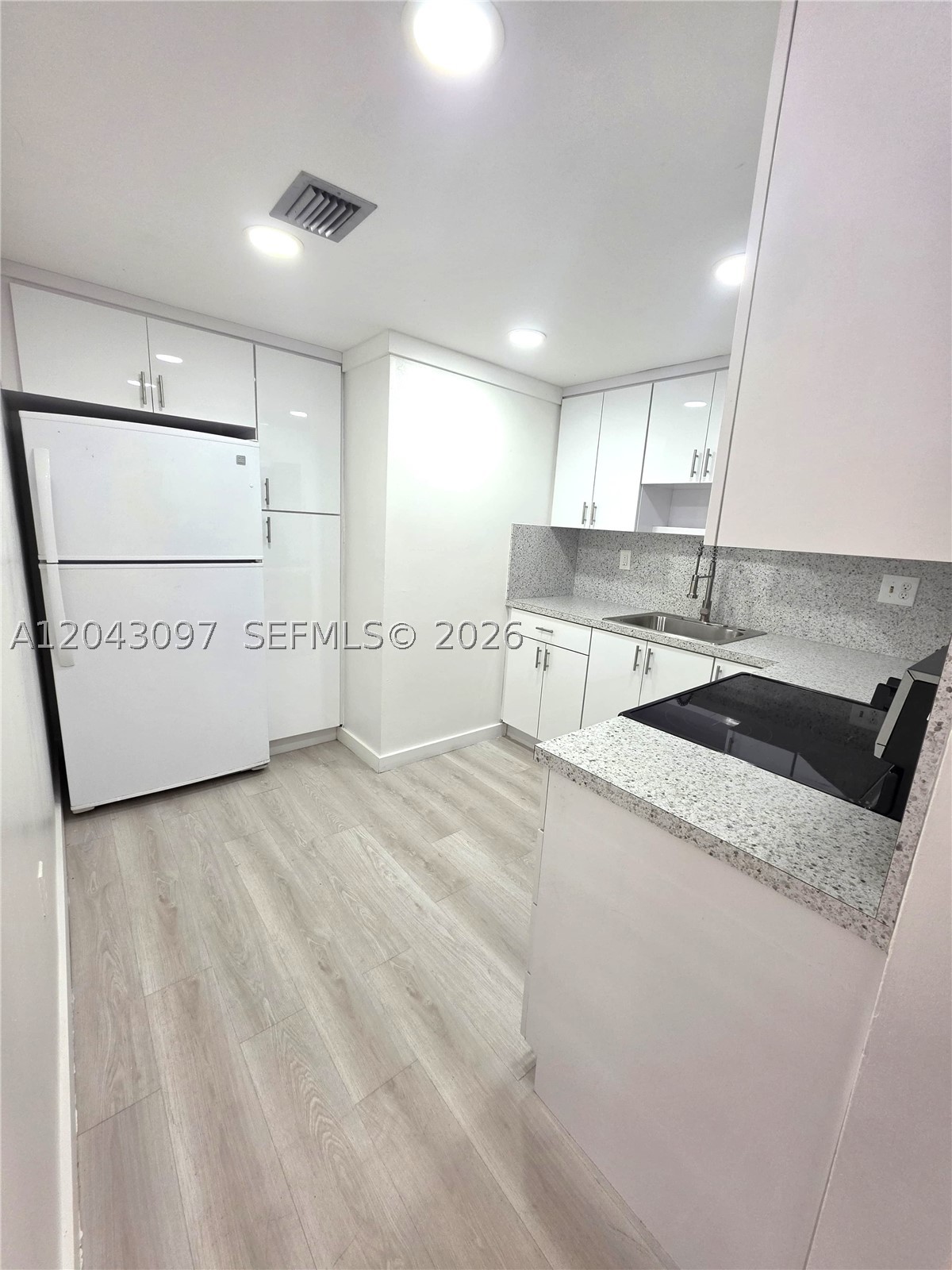 MICHELLE CONDO - Residential Lease