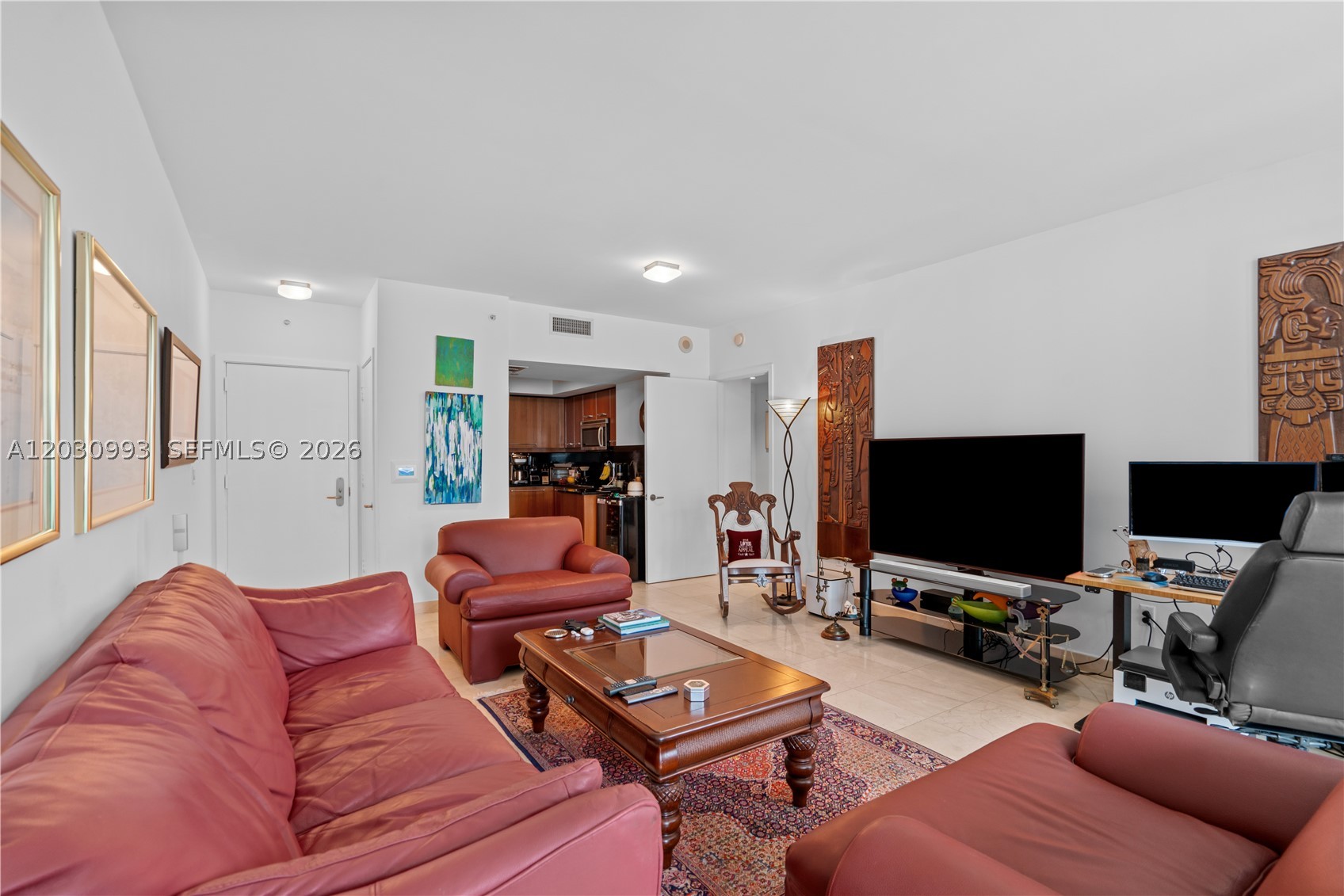 JADE BRICKELL - Residential