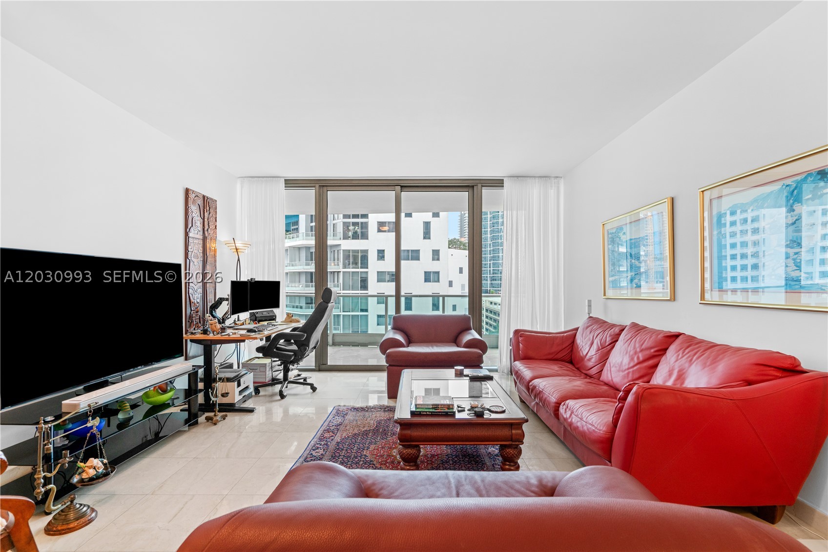 JADE BRICKELL - Residential