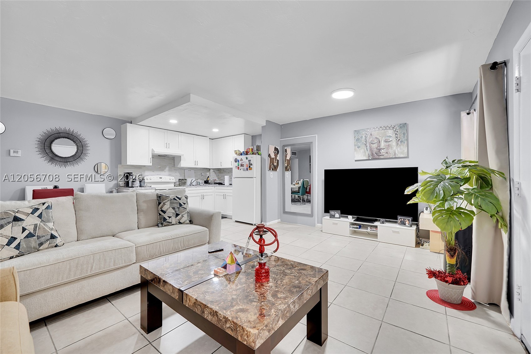 THE PALMS 51 CONDO - Residential