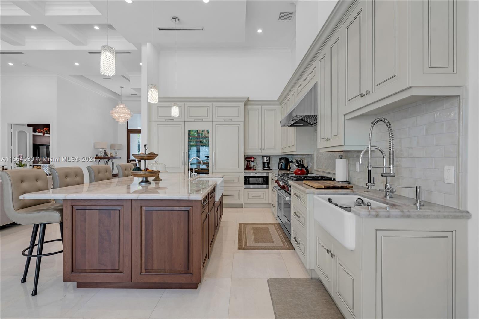 LAUDERDALE BEACH - Residential