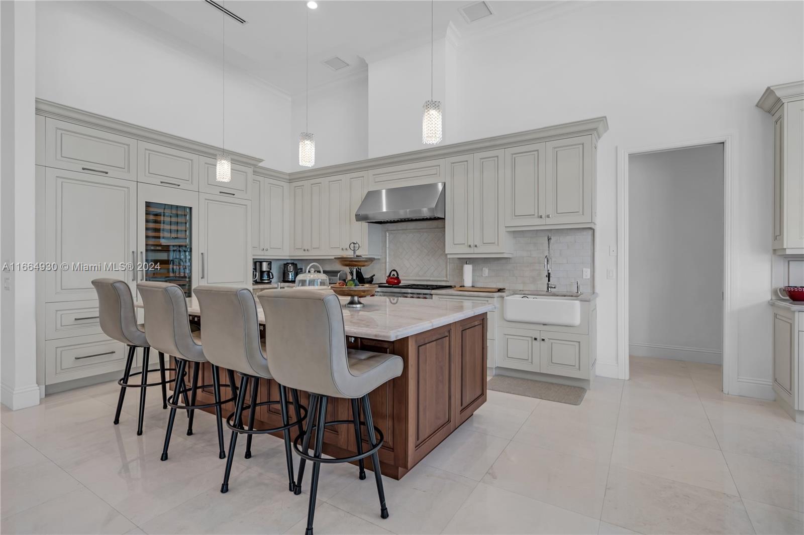 LAUDERDALE BEACH - Residential